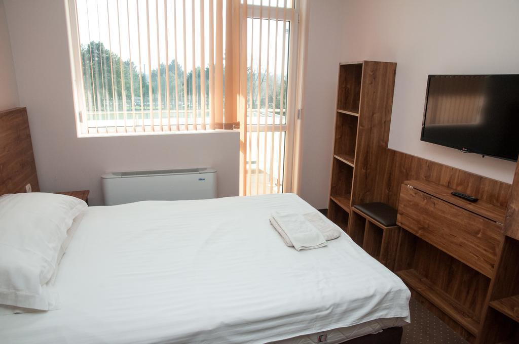 Hostel Izida 2 Dobricz Zewnętrze zdjęcie